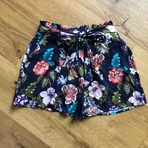Floral print shorts